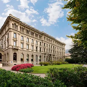 Palace İtalya