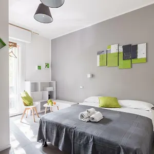 Interno 7 - Da Vale İtalya
